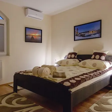 Brill Apartmanhaz *