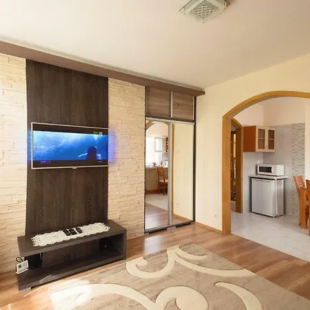 Brill Apartmanhaz Appartamento *