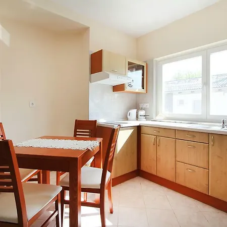 Brill Apartmanhaz Apartment