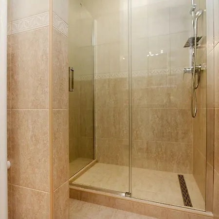 Brill Apartmanhaz Appartamento