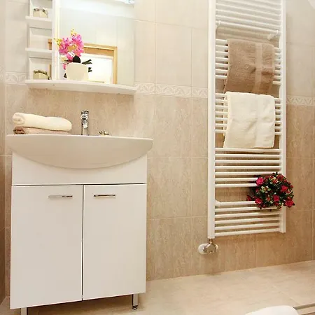 Brill Apartmanhaz Apartment