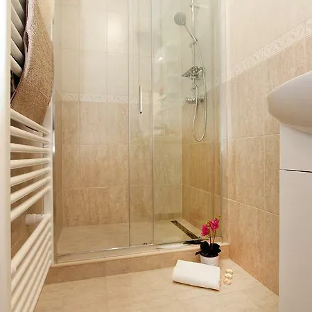 Brill Apartmanhaz Appartamento