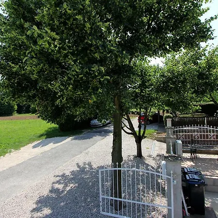 Appartamento Brill Apartmanhaz